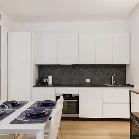 Apartment Easylife - Casa Moderna Vicino Life *