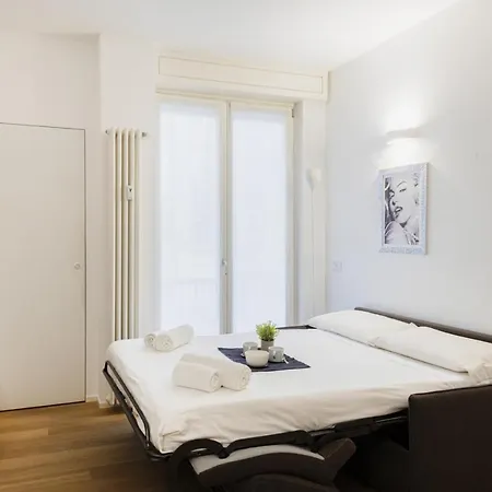 Easylife - Casa Moderna Vicino Life Apartment *