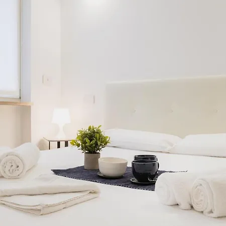 Easylife - Casa Moderna Vicino Life Apartment *