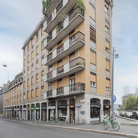 Easylife - Casa Moderna Vicino Life Apartment *